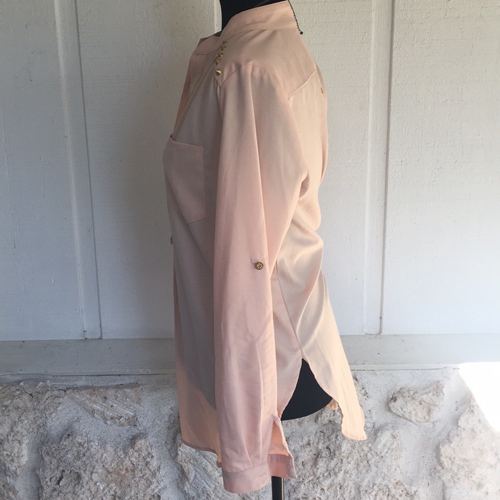DONATED Lumiere light peach studded tunic - Picture 3 of 8